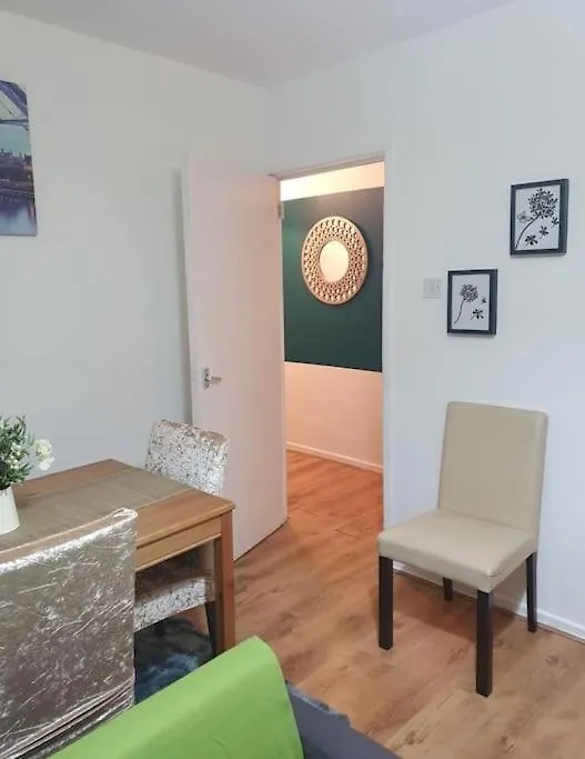 Entire Apartment Close To Central London